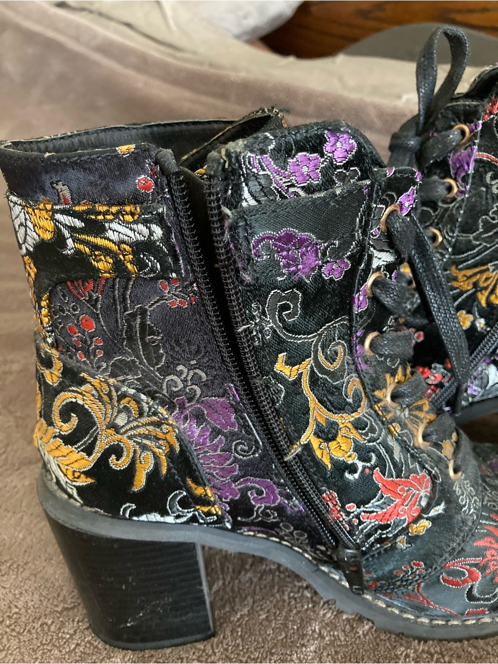 DIBA- Women’s Black Floral Embroidered Lace-Up Ankle Boots with zipper - Picture 2 of 8